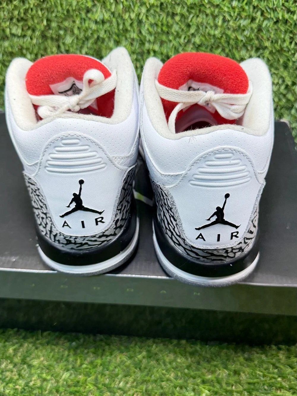 Nike Air Jordan 3 Retro White Cement 2011 GS Size 5Y 398614-105 OG Box